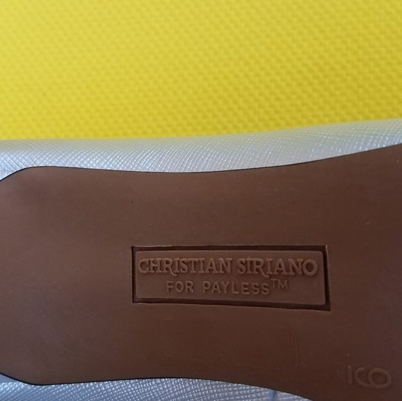 Heels - Picture 2 of 5